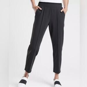 AthletA Venice heathered pintuck pant in charcoal size medium